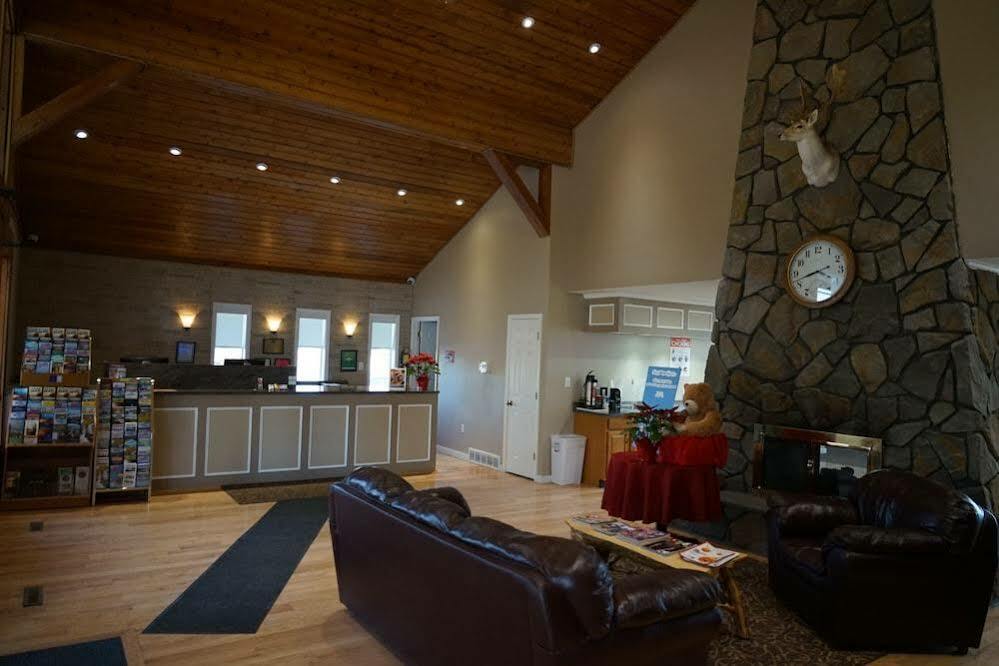 Americas Best Value Inn Plattsburgh Exterior photo